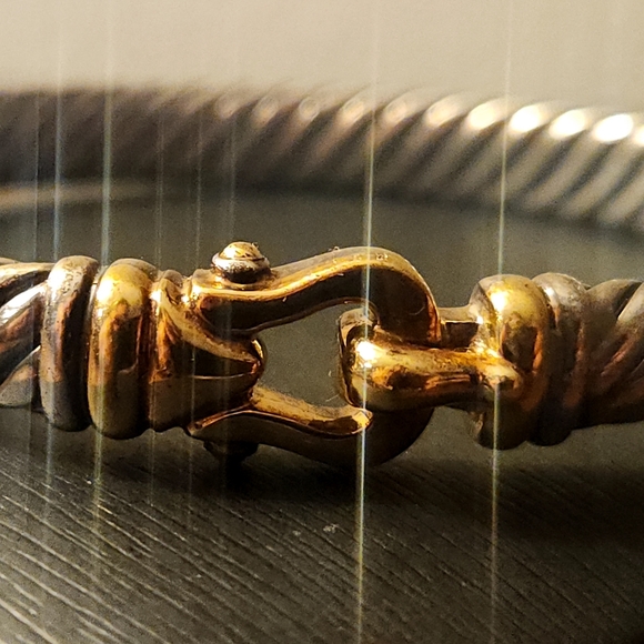 David Yurman | 7mm Buckle Cable Bracelet - Sterling Silver with 18k Yellow Gold - Picture 6 of 12